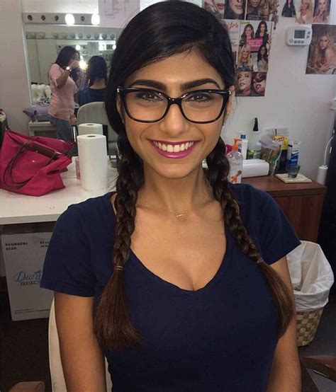 why mia khalifa is famous